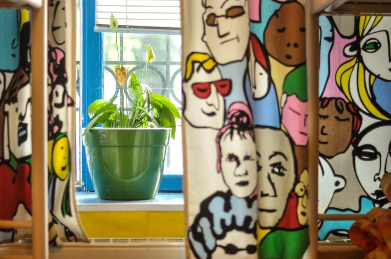 Funky Mamaliga Hostel Chisinau Eksteriør bilde