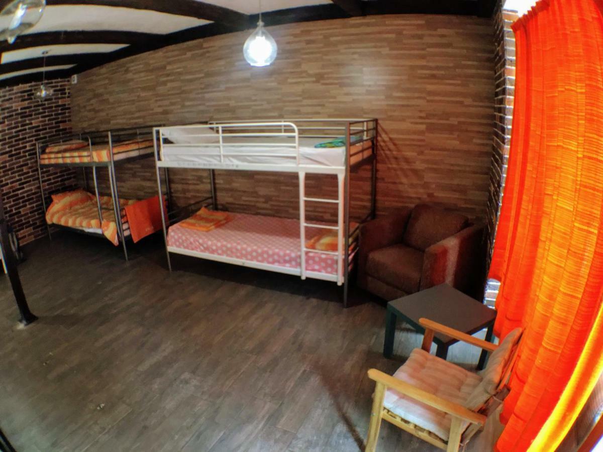 Funky Mamaliga Hostel Chisinau Eksteriør bilde